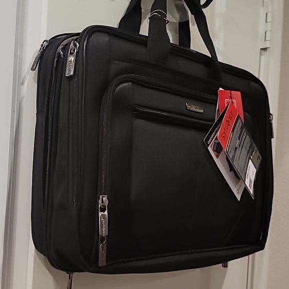 Samsonite XBR Bailhandle 2C Briefcase - Picture 14 of 16
